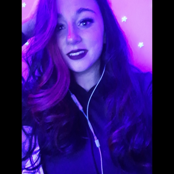 Meet your Posher, Bella - Picture 6 of 16